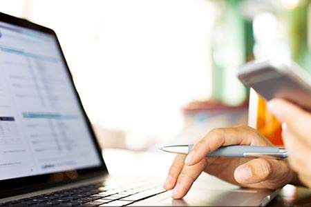 财经直播王冰请